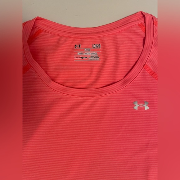 Under Armour Women’s Orange Fitted Heat Gear Shirt - Picture 5 of 5